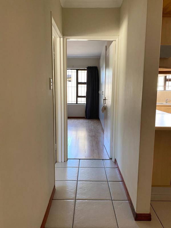 2 Bedroom Property for Sale in Uitzicht Western Cape